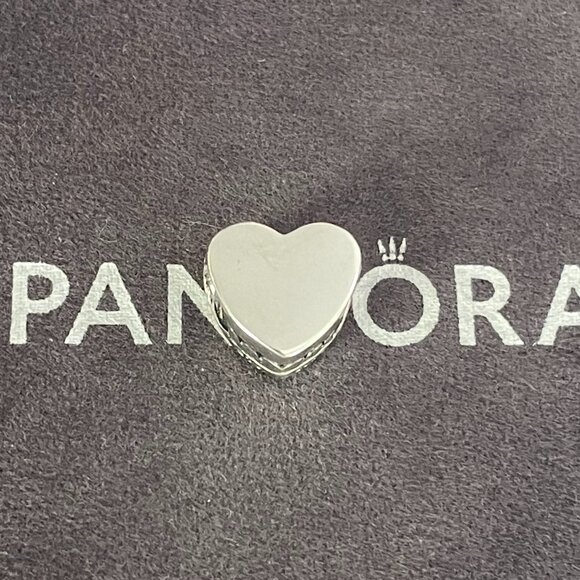 Pandora I Love Budapest Heart Charm - Picture 4 of 4
